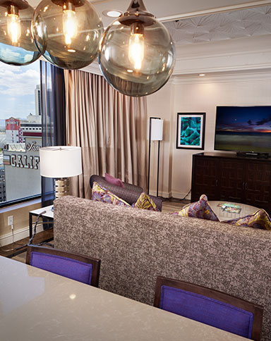 california rooms and suites image